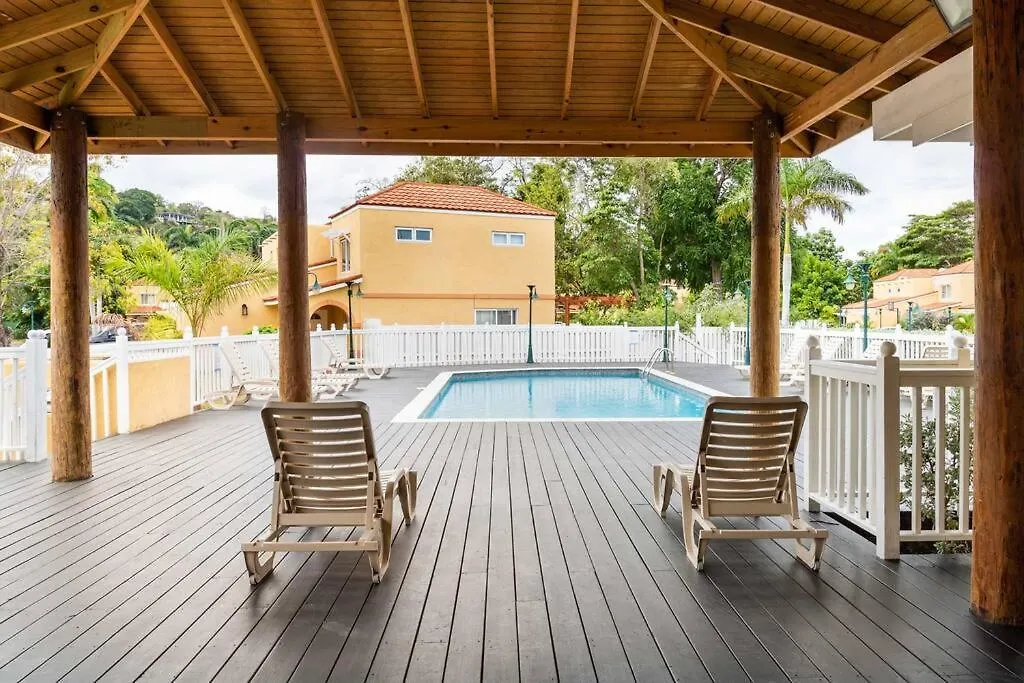 아파트 Two Bedroom Suite-Beach Restaurants Shop Nightlife 몬테고 베이