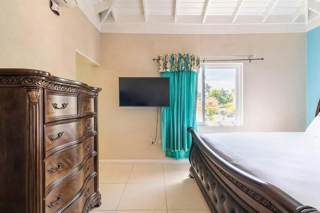 Two Bedroom Suite-Beach Restaurants Shop Nightlife 몬테고 베이 0*,  자메이카